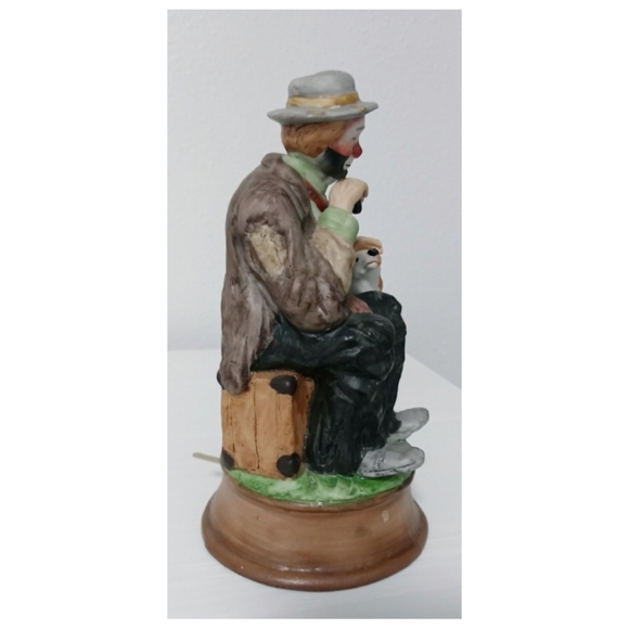 Flambro Emmett Kelly Jr Collection. Musical Clown Figurine - Picture 3 of 6
